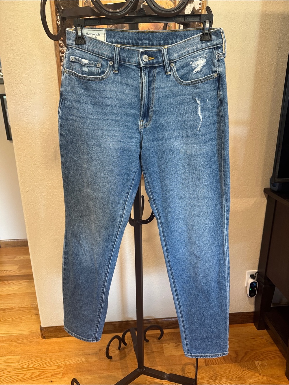 Abercrombie & Fitch Light Blue Denim Jeans Label - Athletic Slim